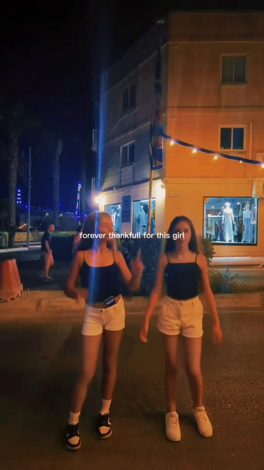 @maria
