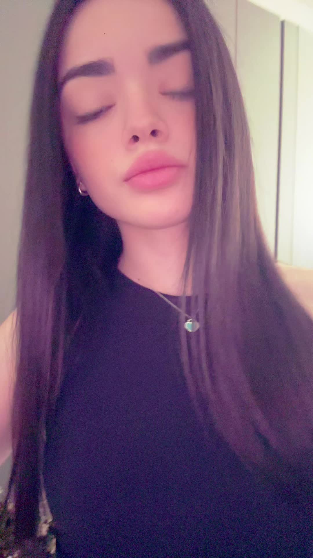 @𝐜𝐞𝐥𝐞𝐬𝐭𝐞𝐟𝐞𝐫𝐫𝐞𝐫𝐨😽