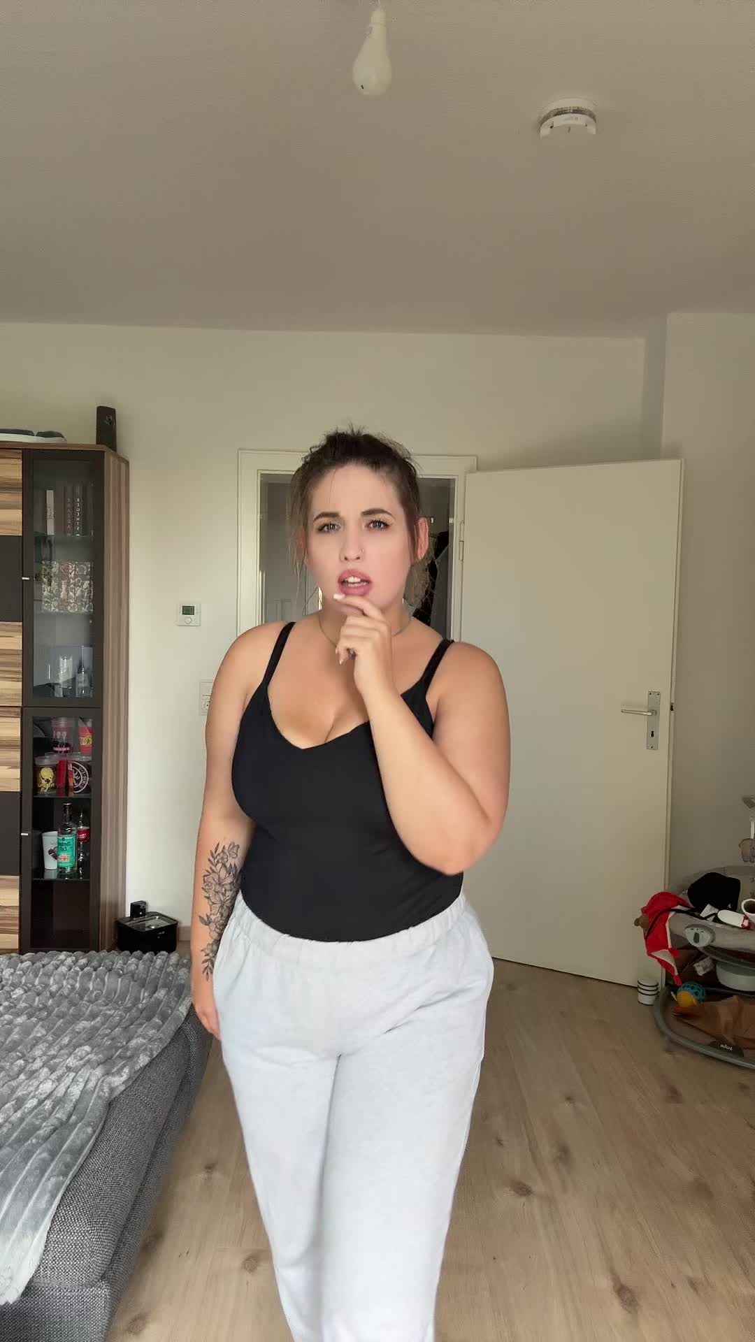 @VolleKanneVani