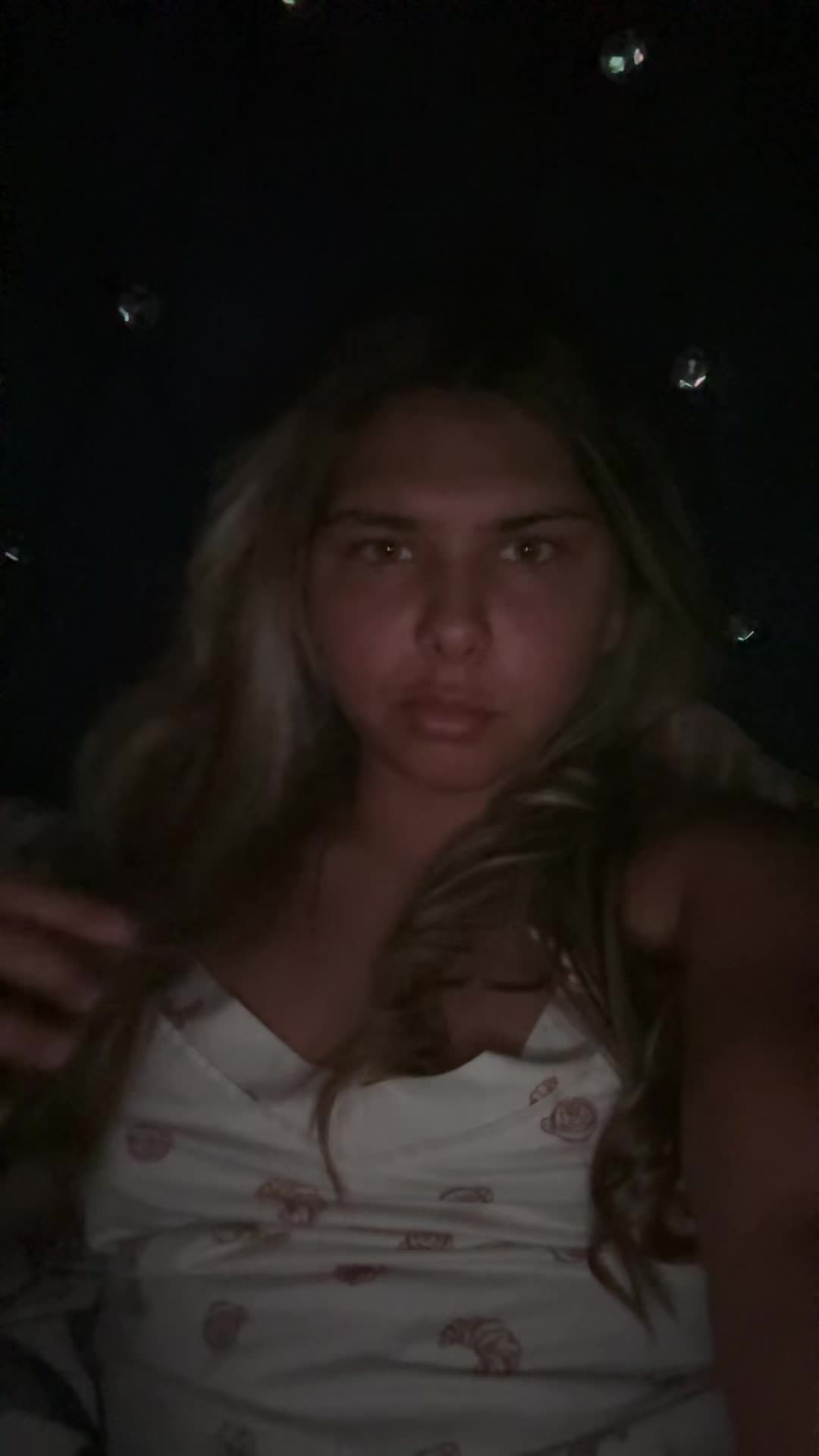@katieleighalliso