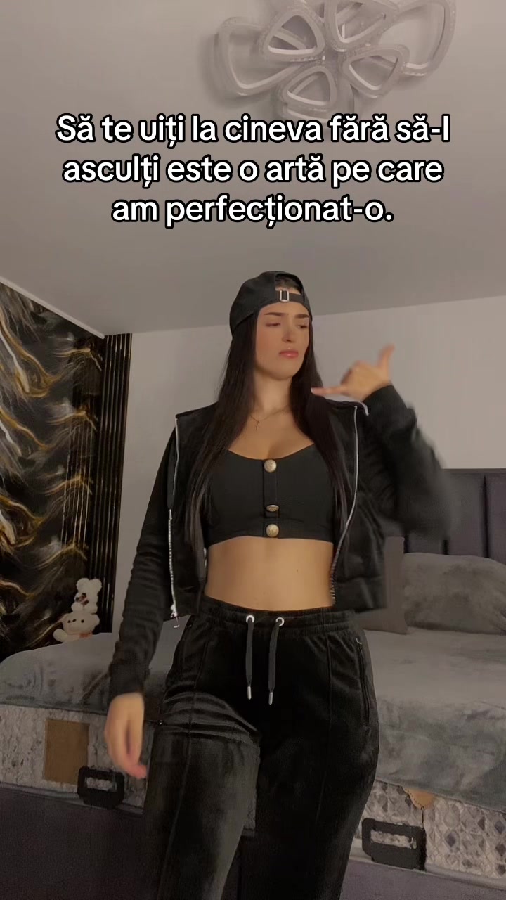 @Cătălina💖