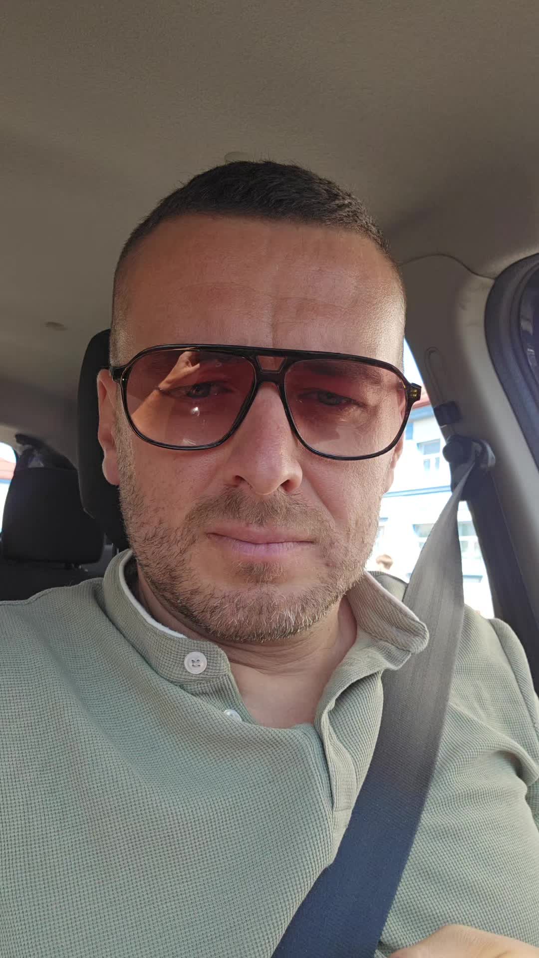 @baiatu' cu drona