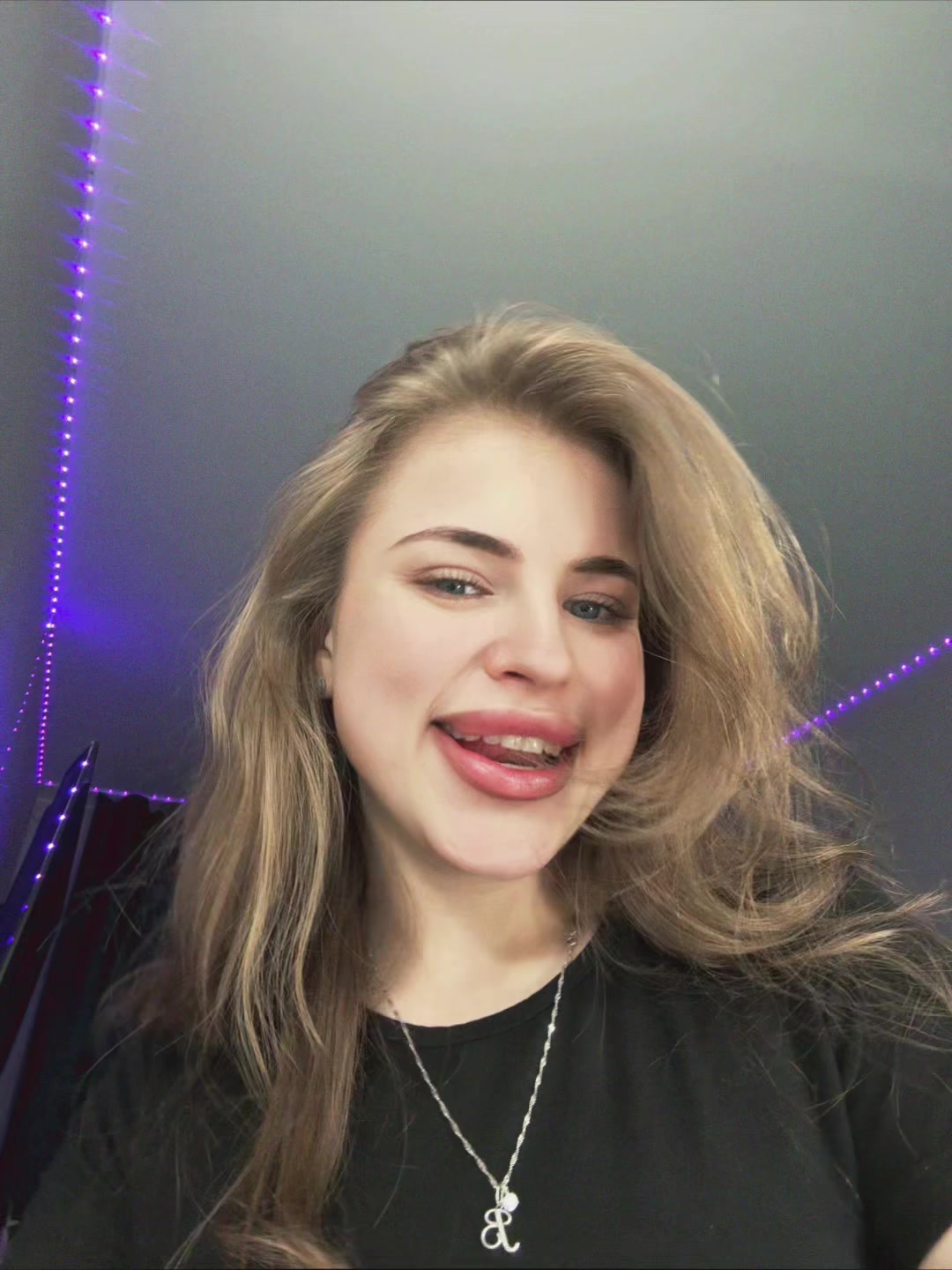 @v.iktoriaaaa