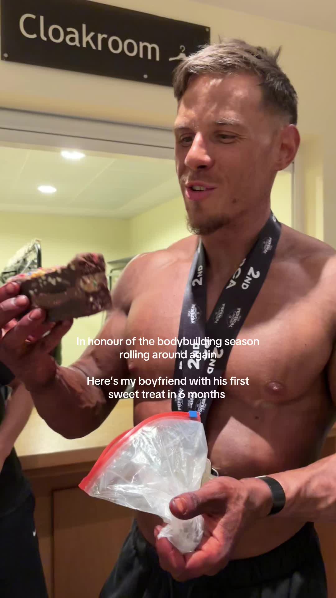 @Holly🧸🫧