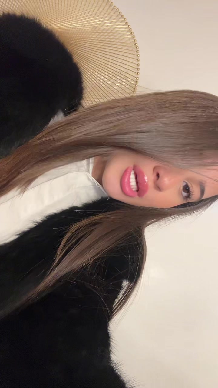 @kelly.djenadi