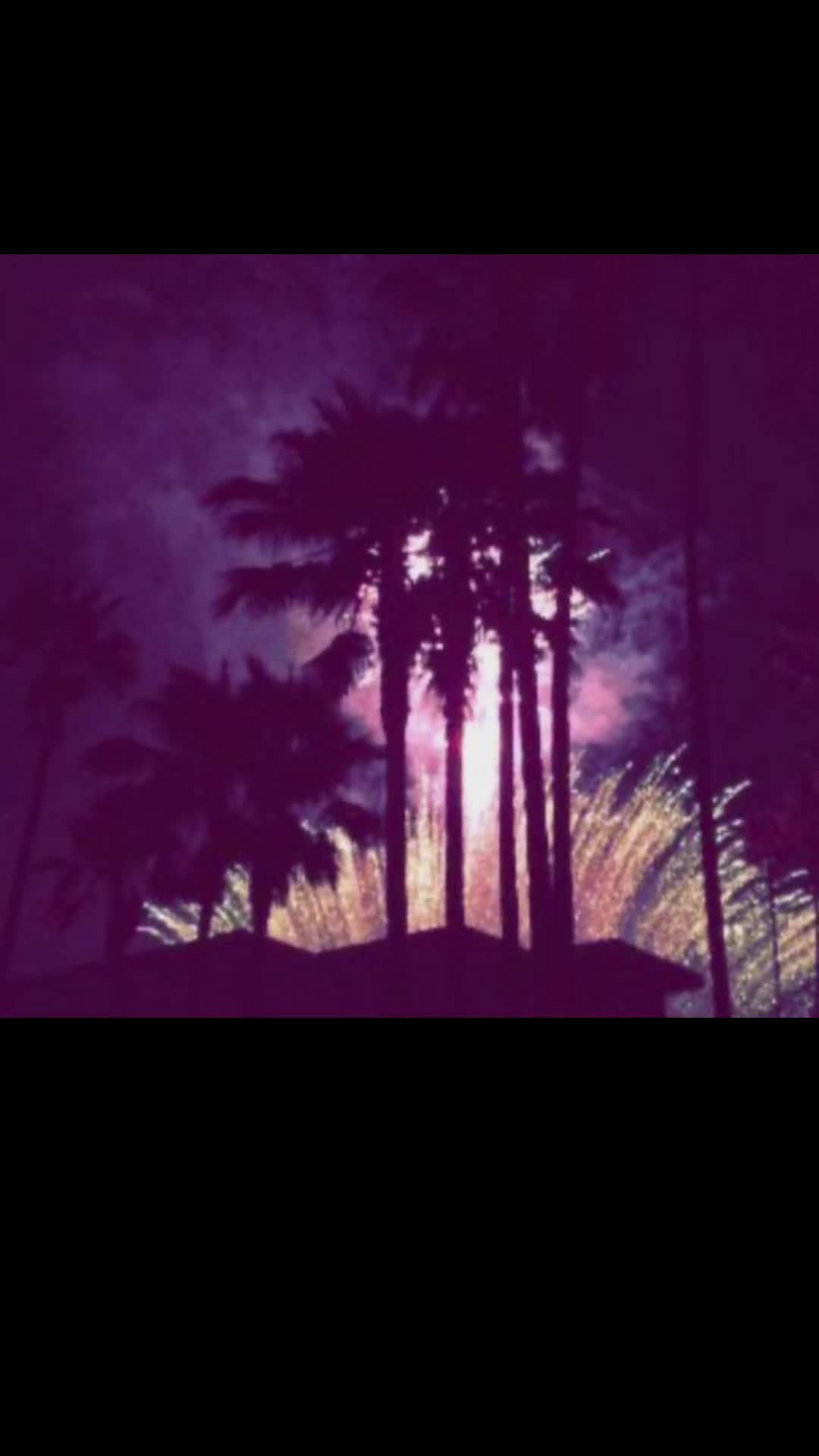 @_happyholidayss