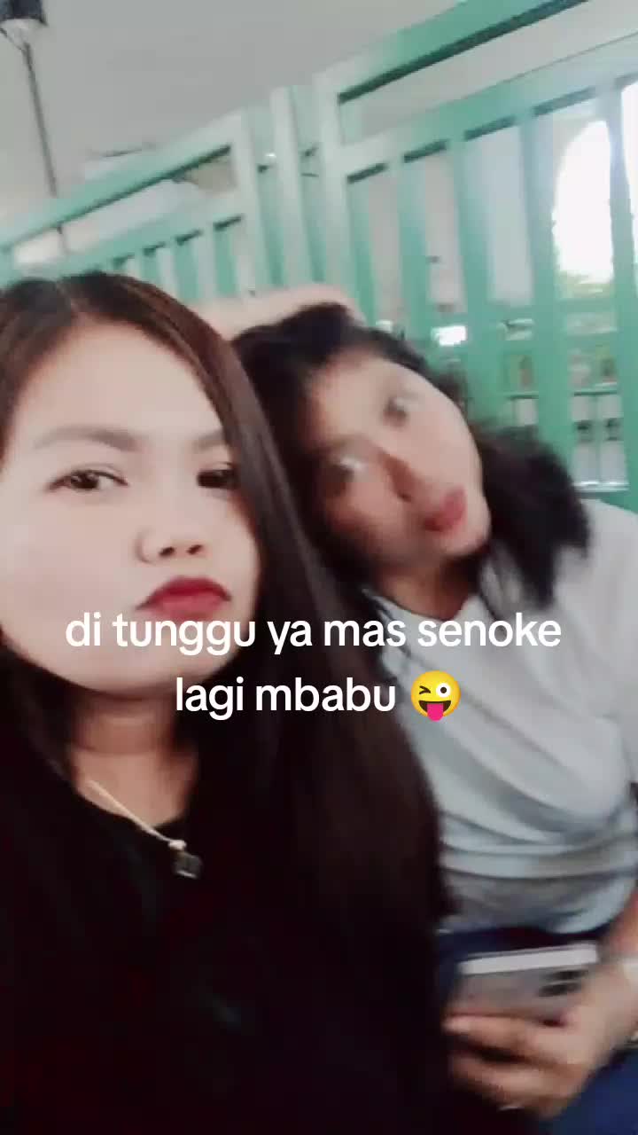 @🇭🇰miss semok 🇲🇨