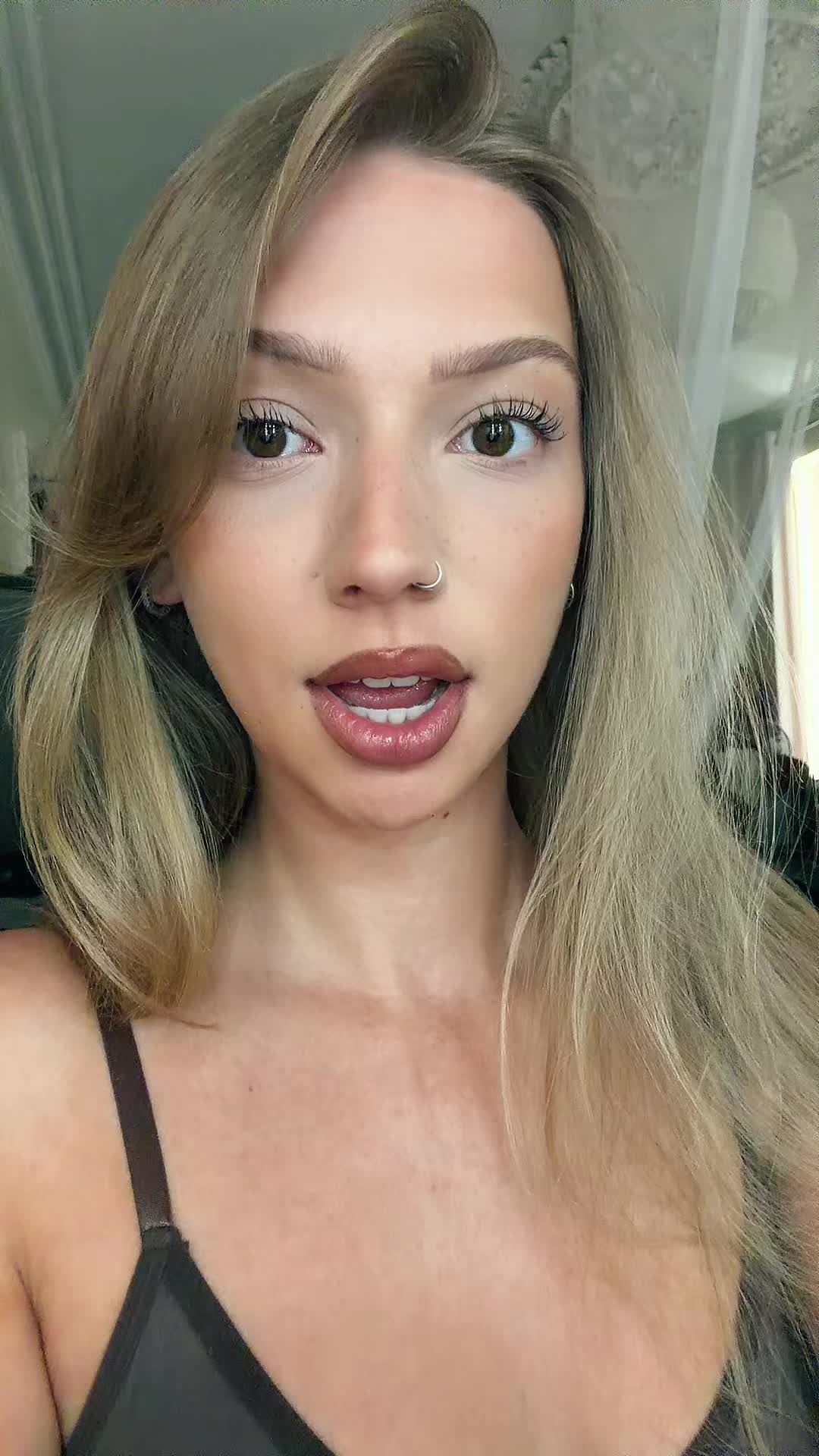 @em🌟
