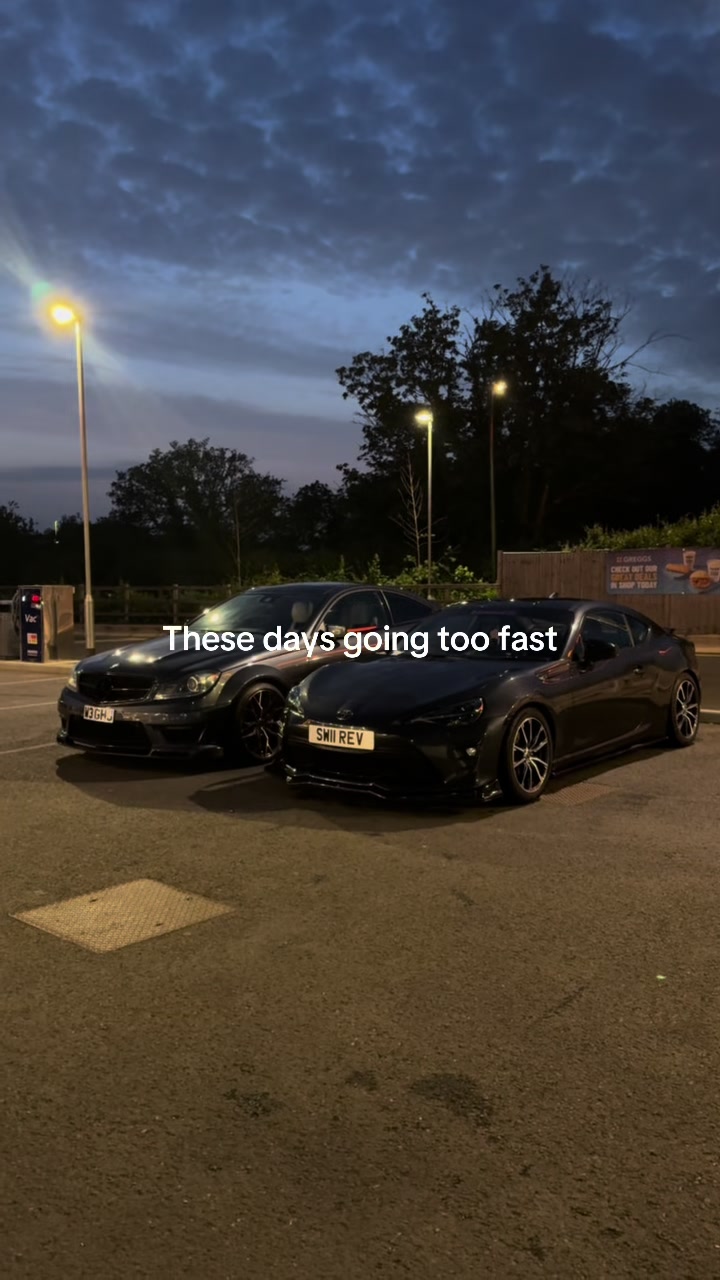 @Alex🏁