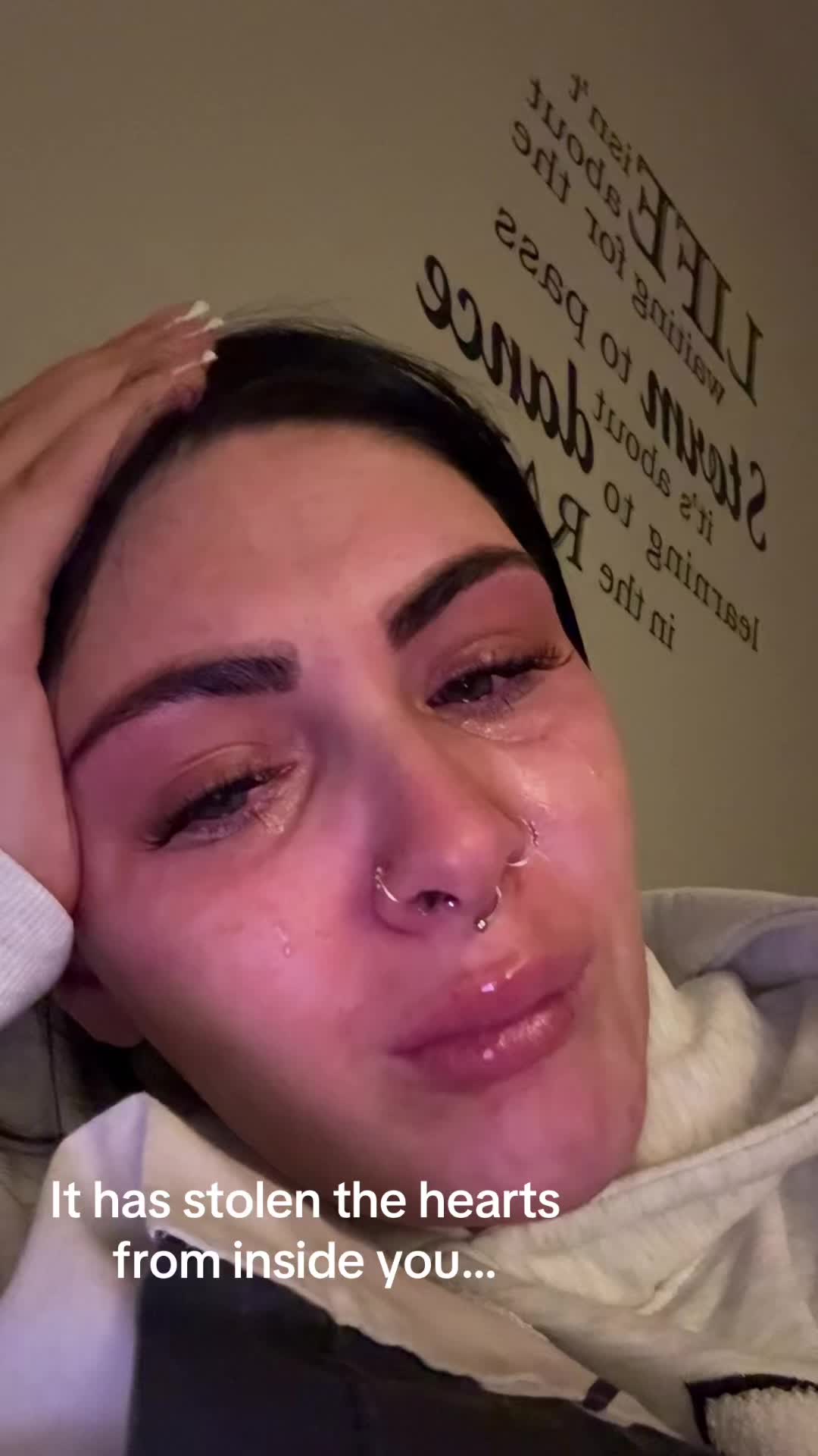 @Laura🩶✨