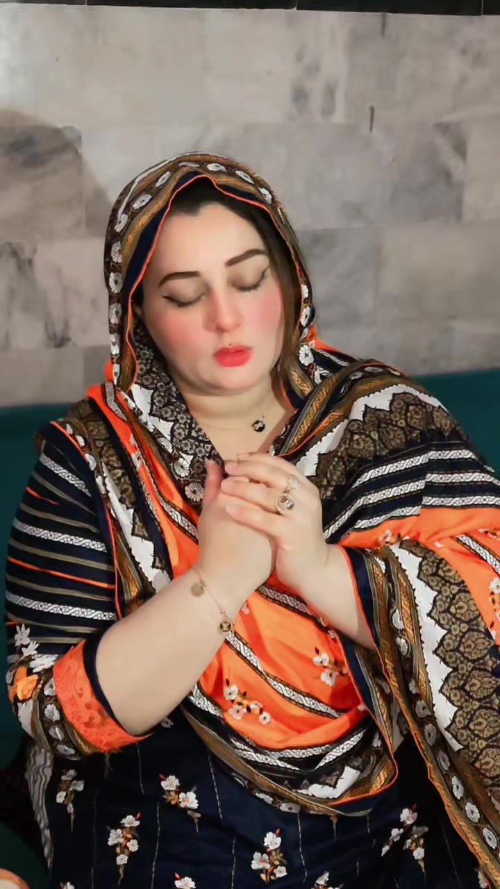 @Hina❤️