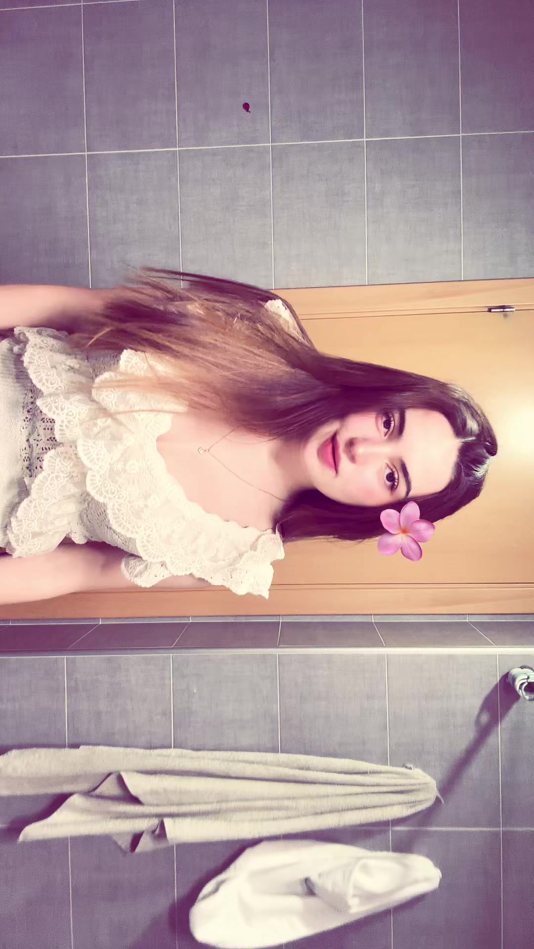 @🪩