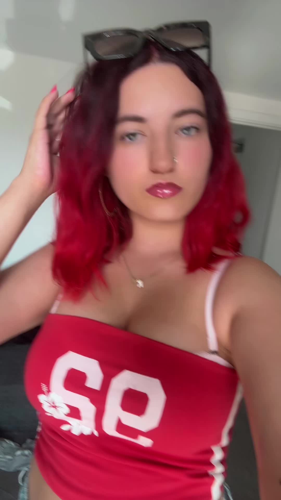 @Mia🍒🐆🥂