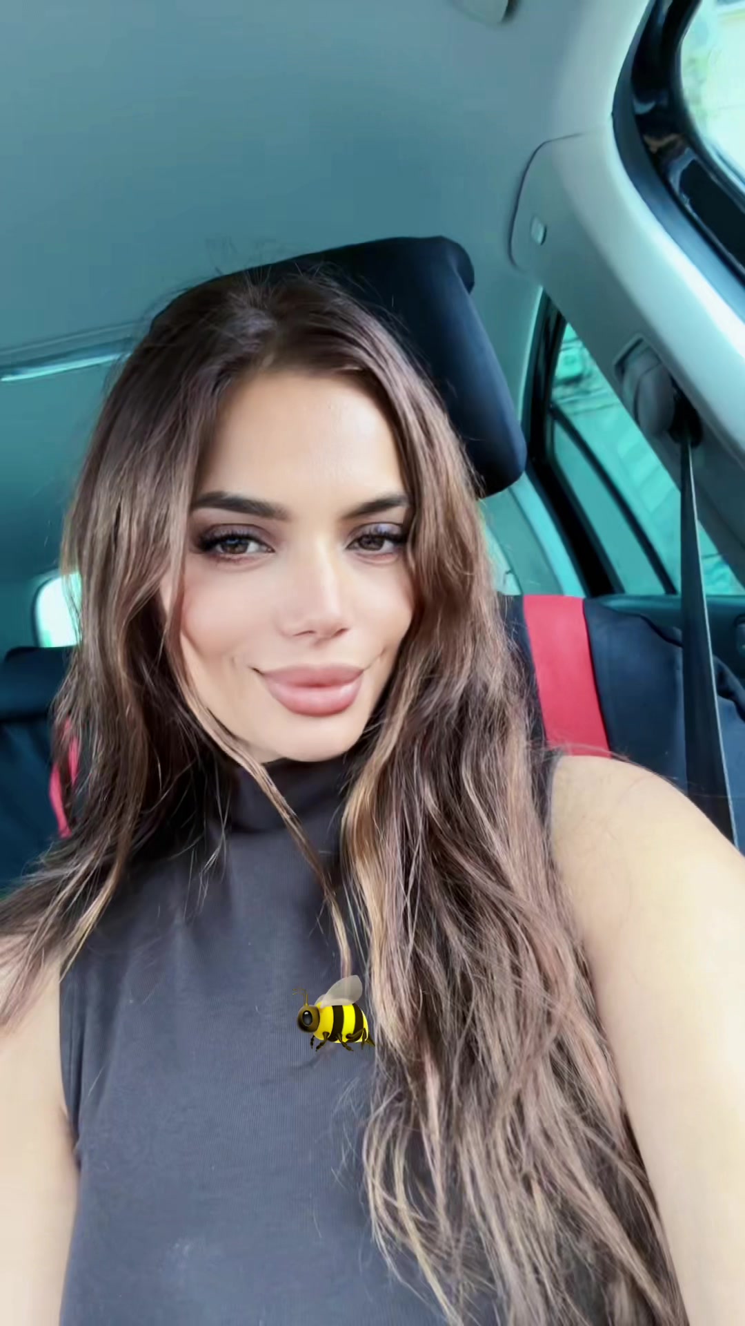 @🐝SIMONA🐝