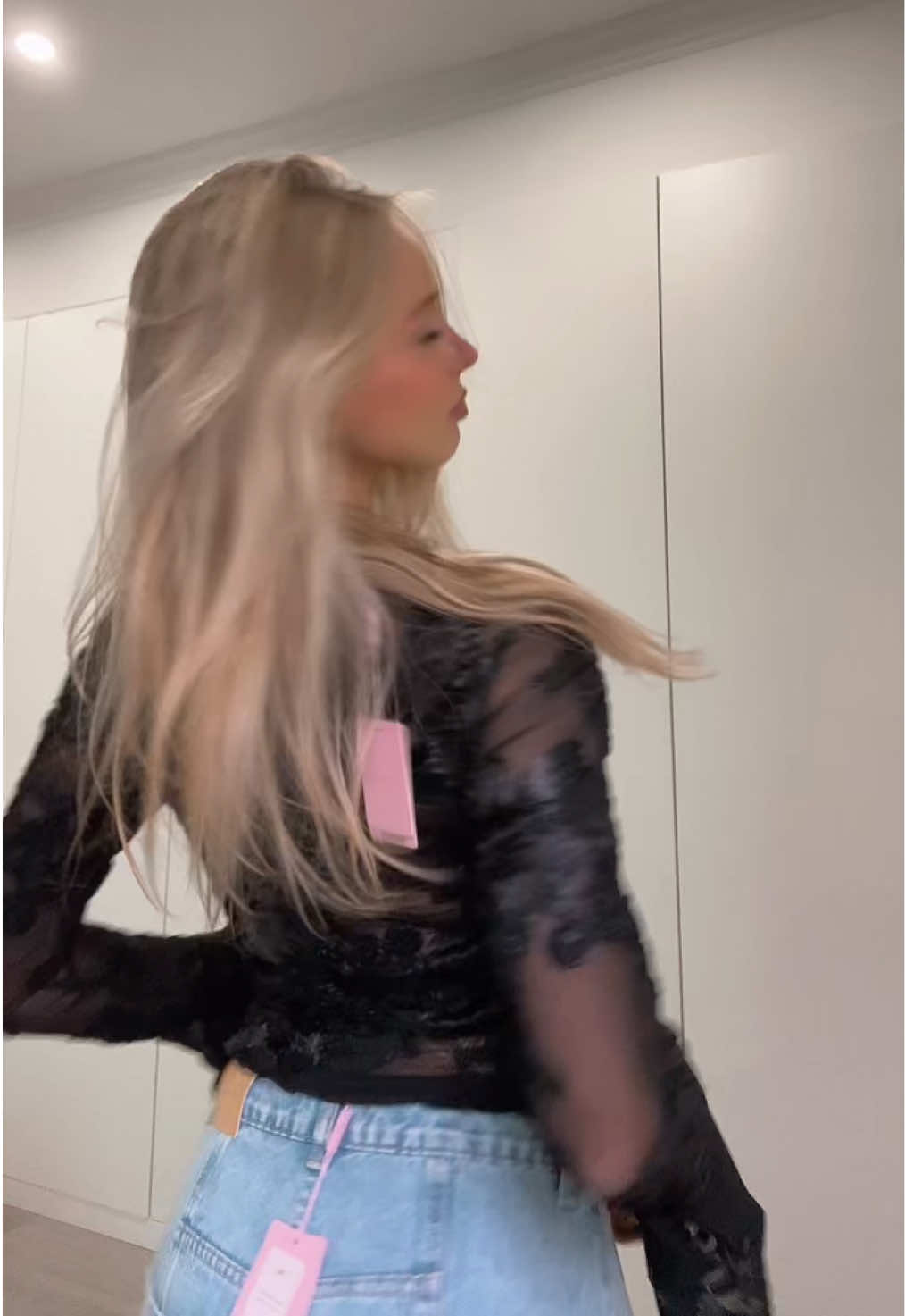 @Gabriela Gujuman