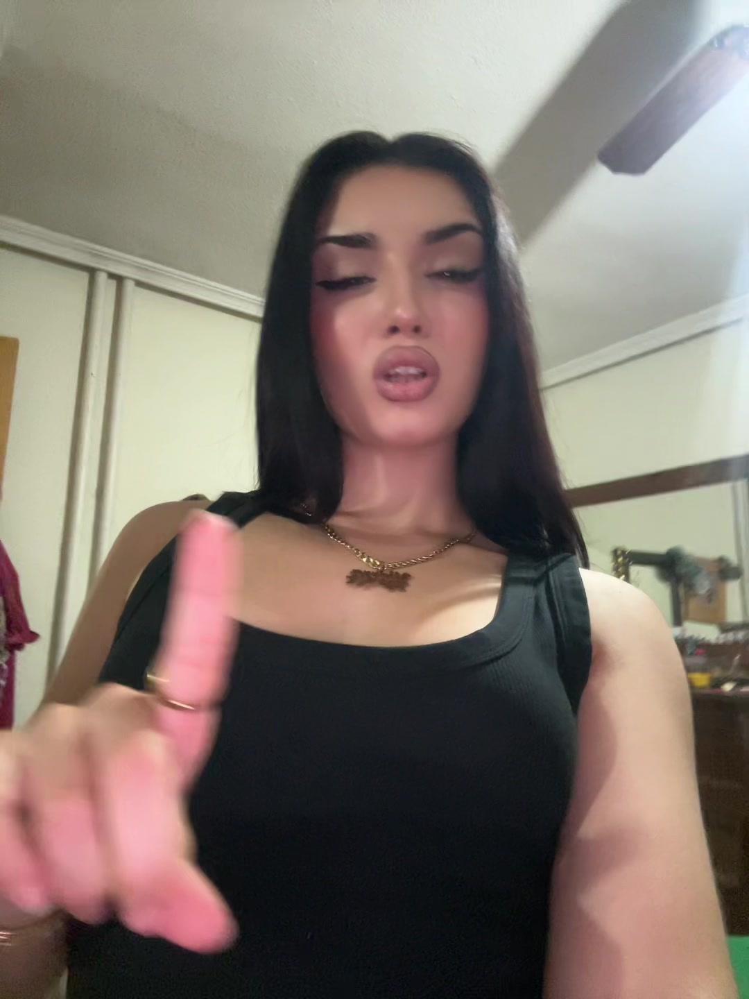 @<3