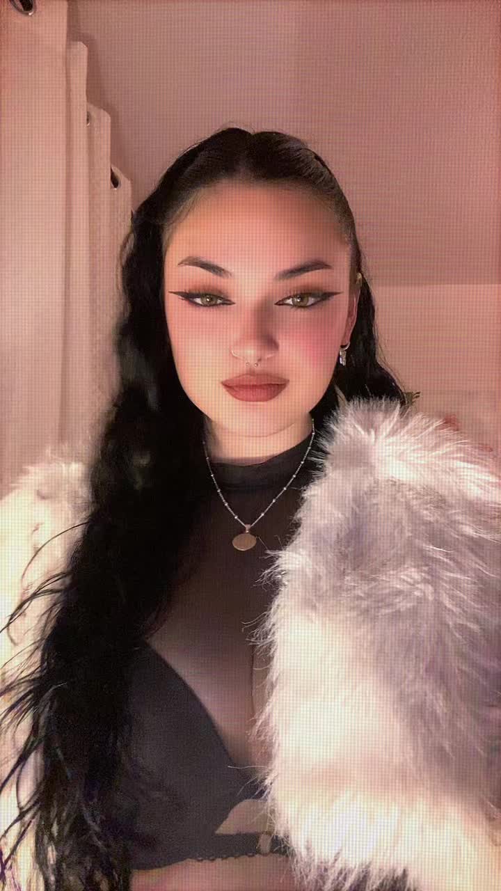 @🦊