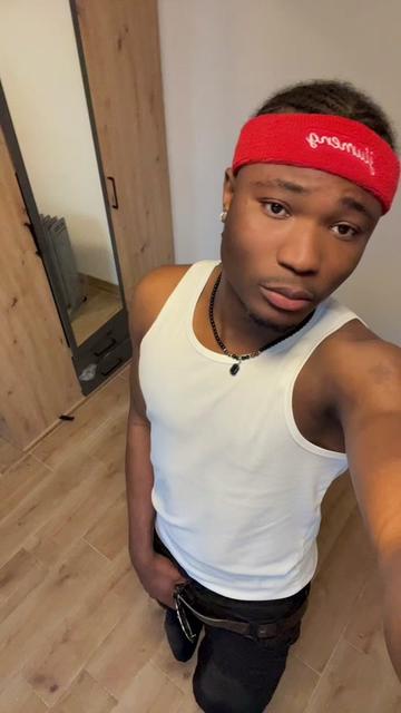 @Melo 🧑🏽🦱