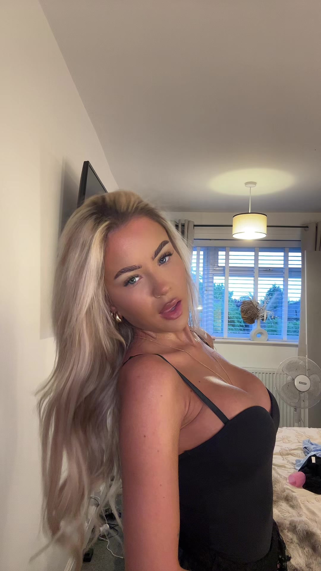 @elliesouthgate1