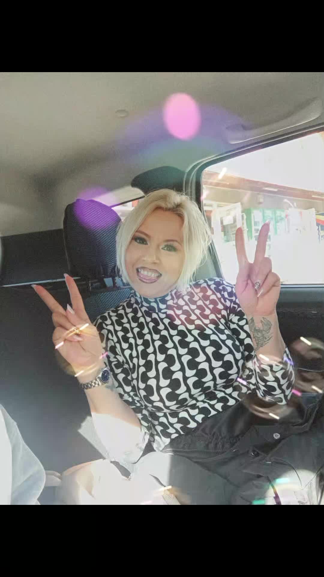 @angelicaAngy