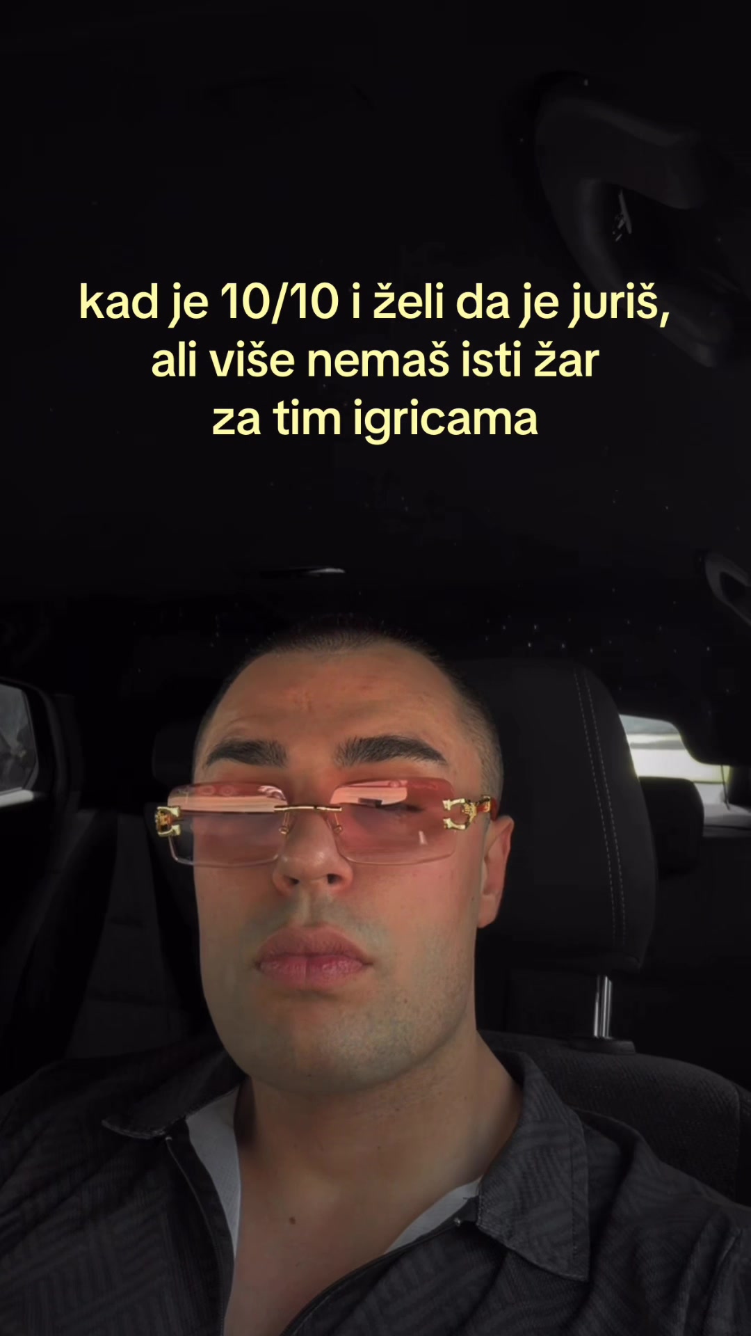 @V U K