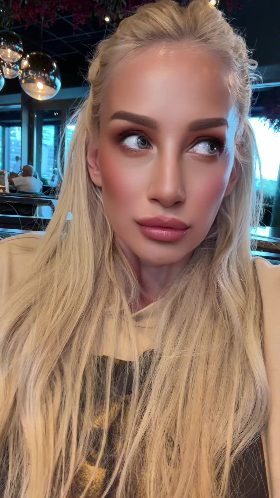 @Ivy_poison
