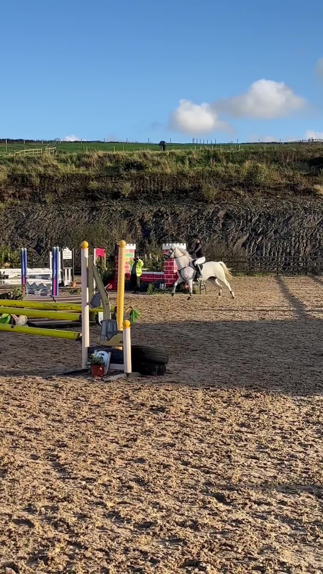 @amelia_showjumping2