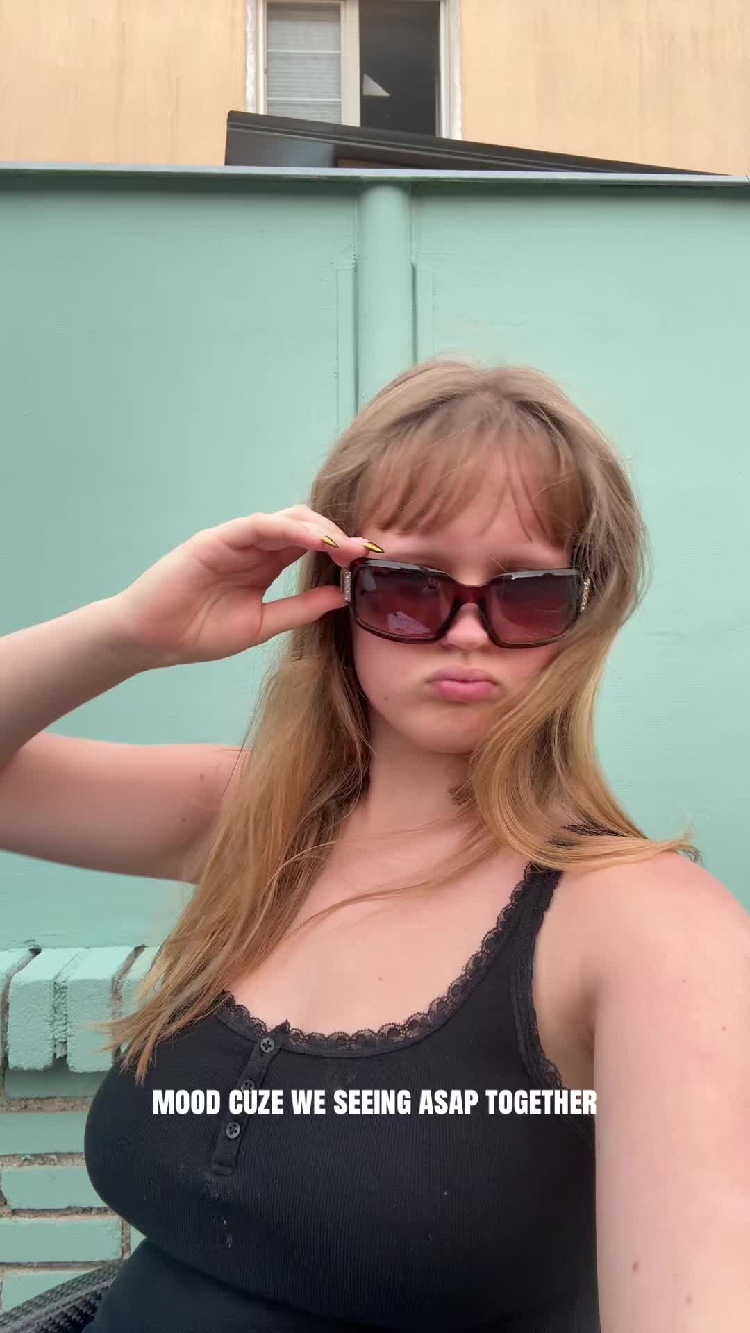 @️