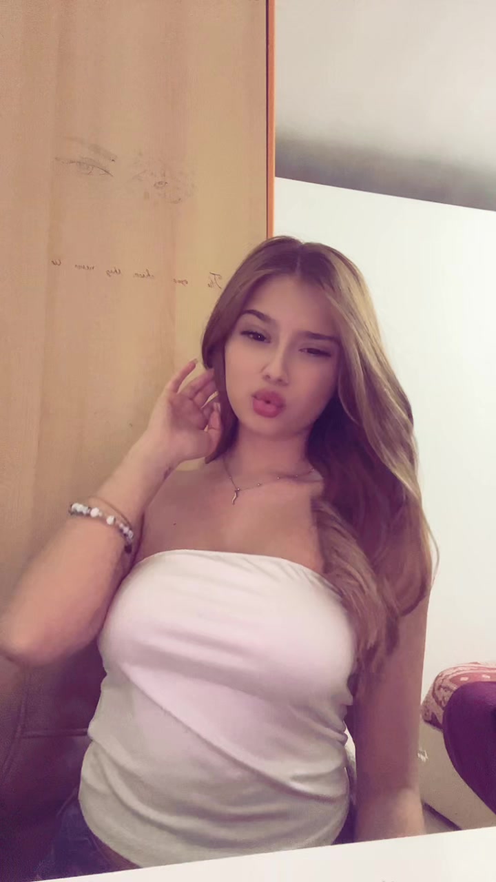 @mellaa