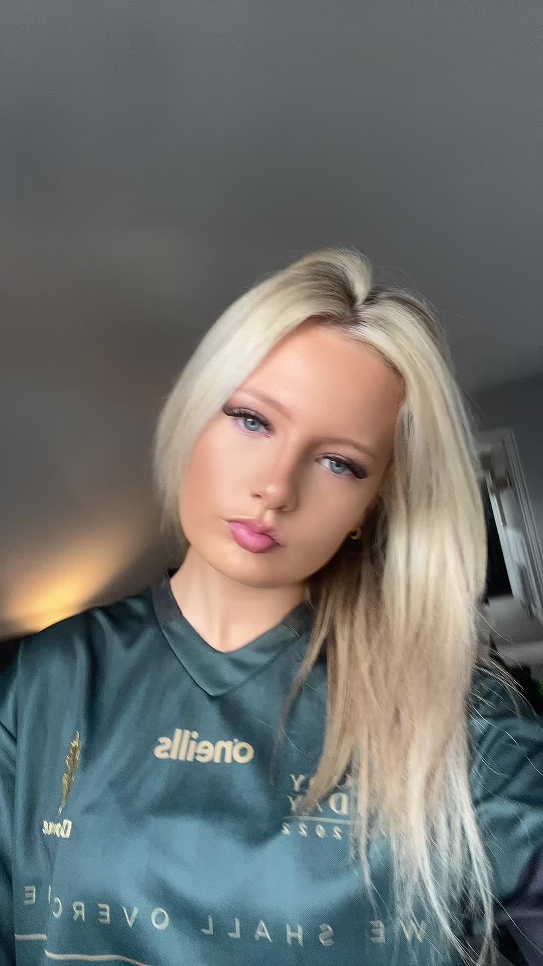@𝓚𝓪𝓽𝓲𝓮𝓭𝓸𝓷𝓪𝓰𝓱𝔂