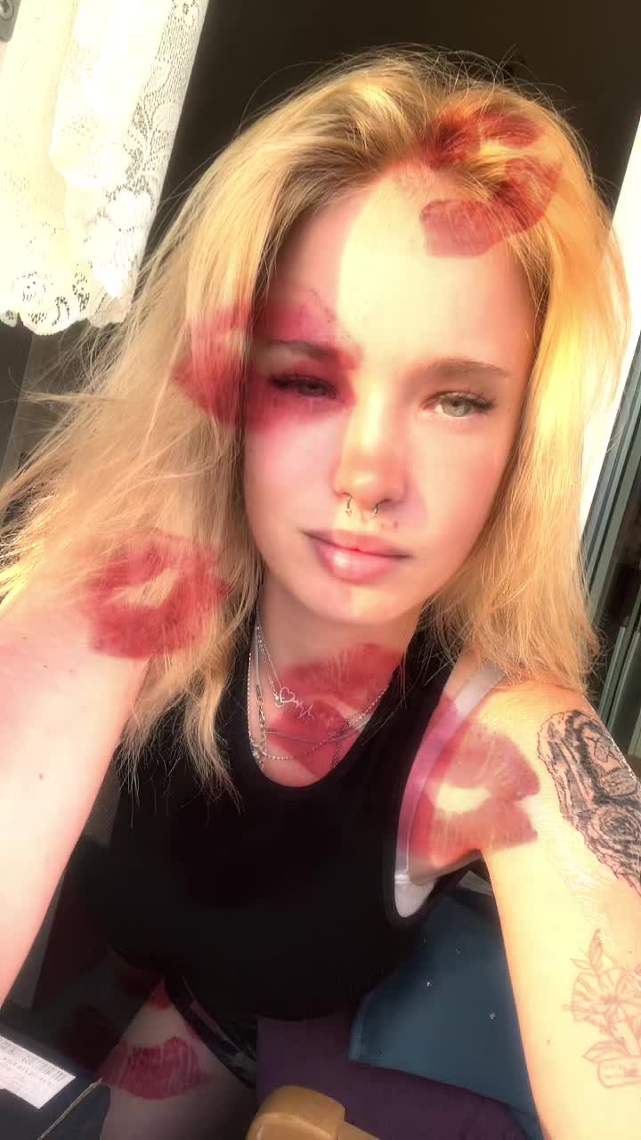 @Prostě normal holka