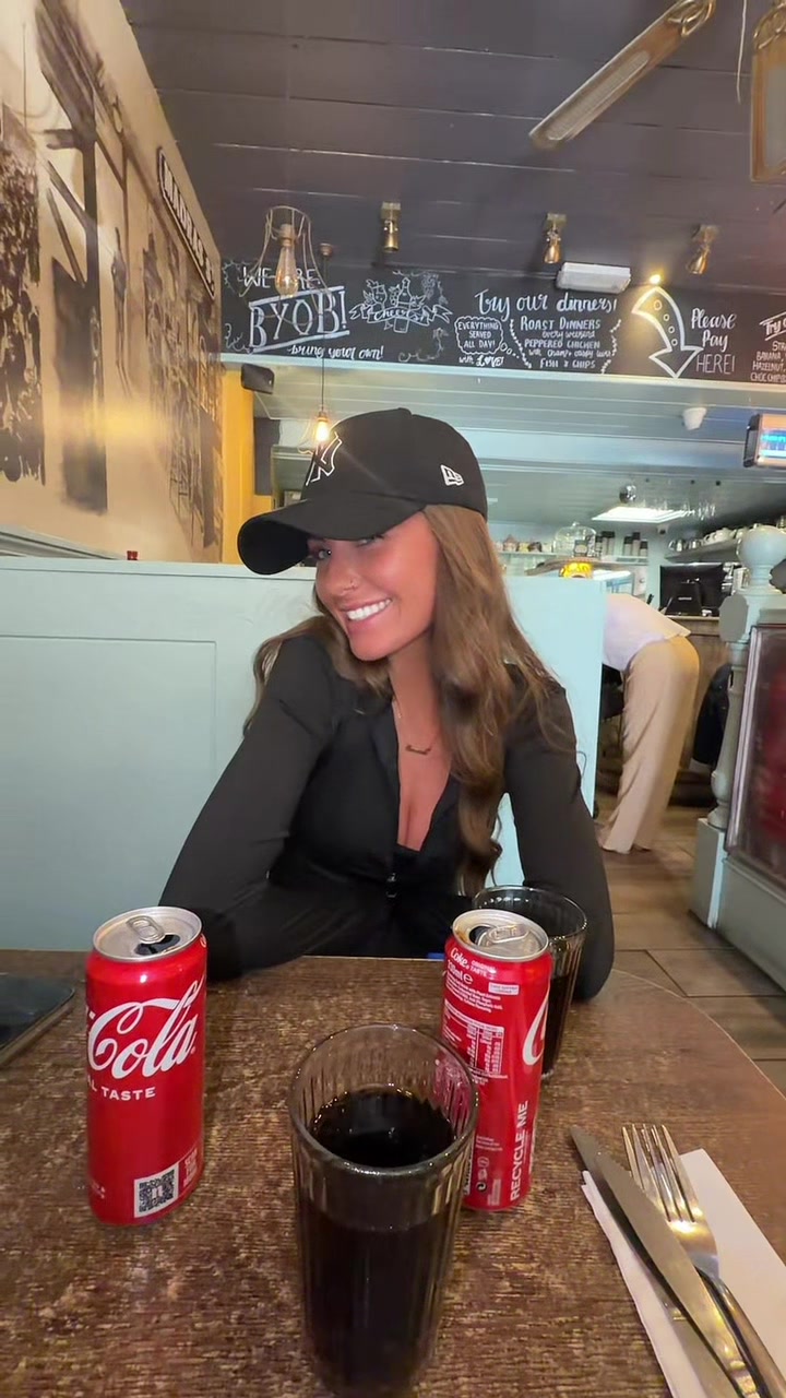 @Chloe Murphy👸🏼🎀🪽🥥