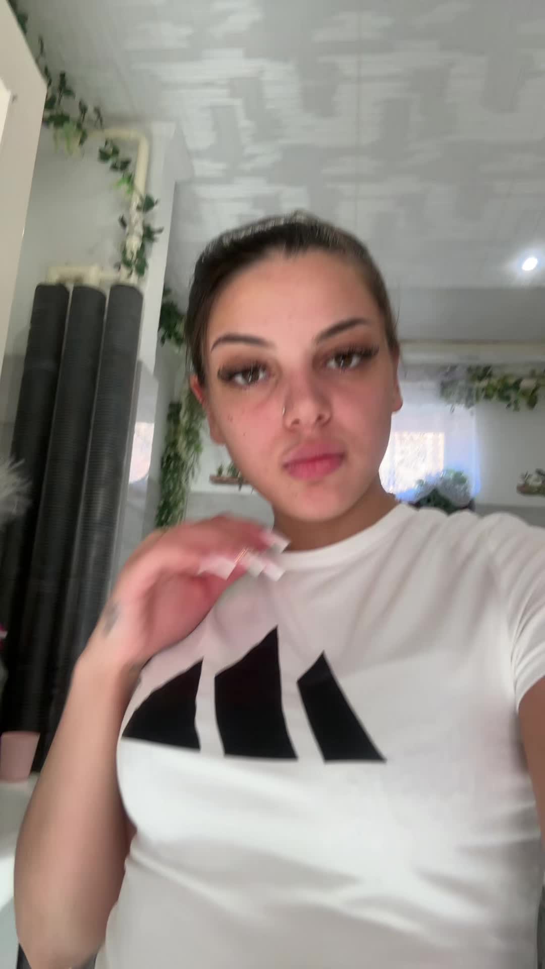 @Karolina Karolina