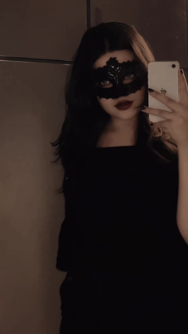 @Hassena🖤🕊️