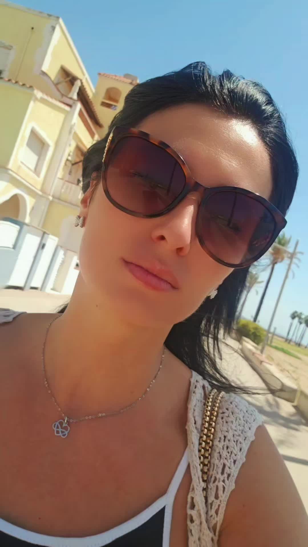 @Elena🤍🖤