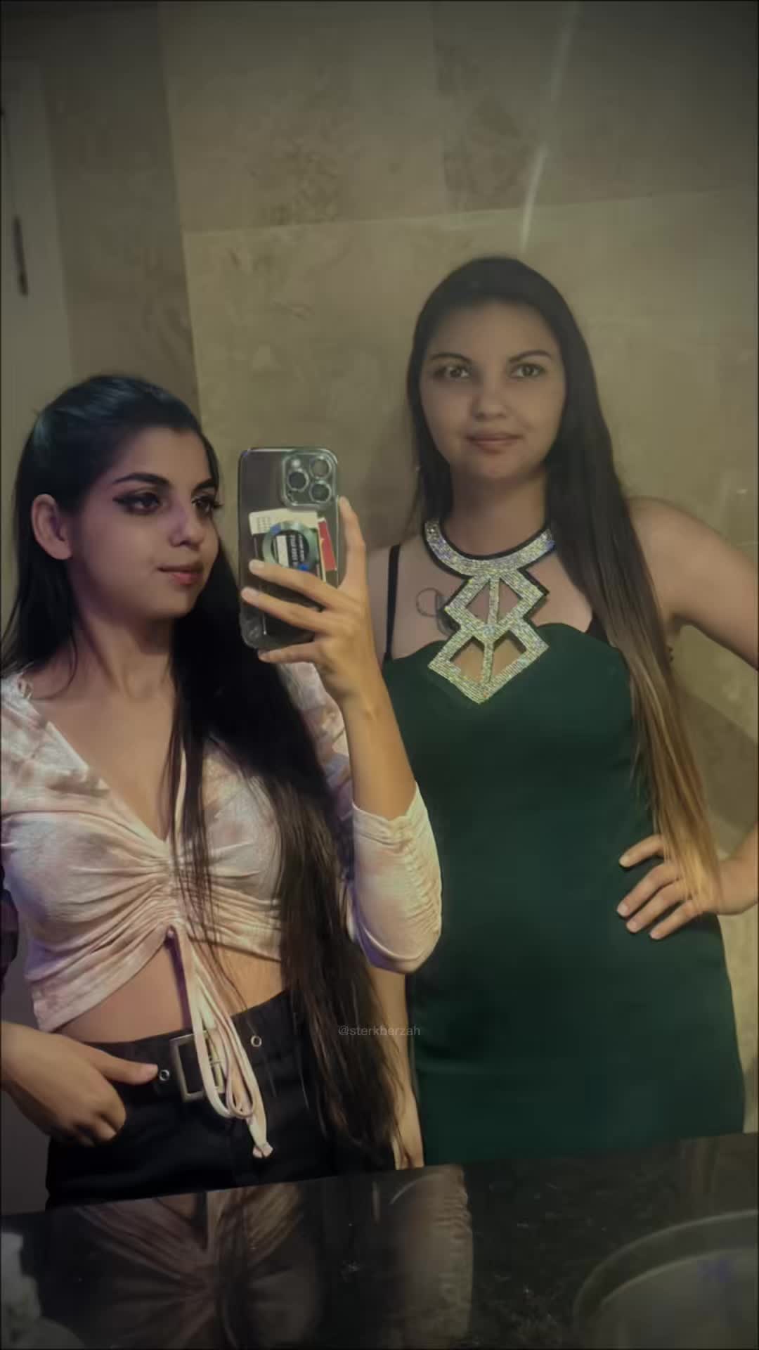 @Lilyana_20 