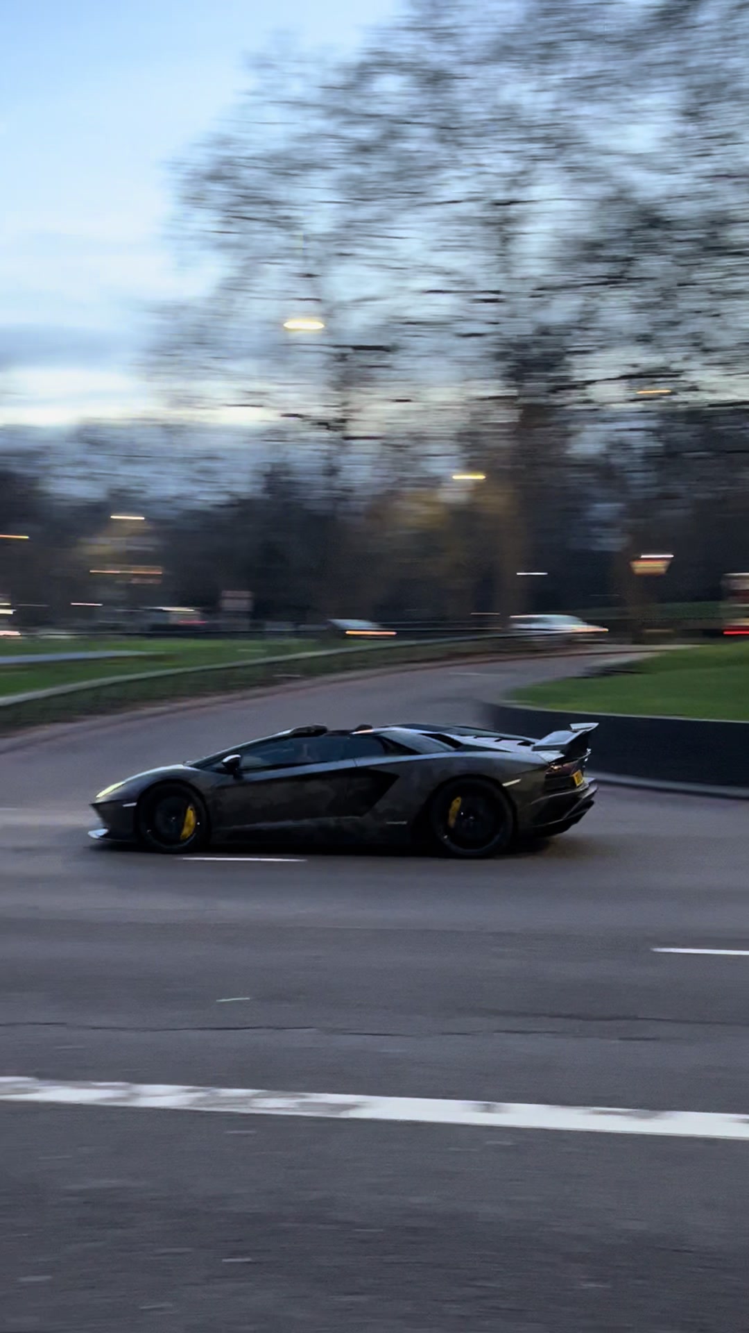 @Hypercars of London