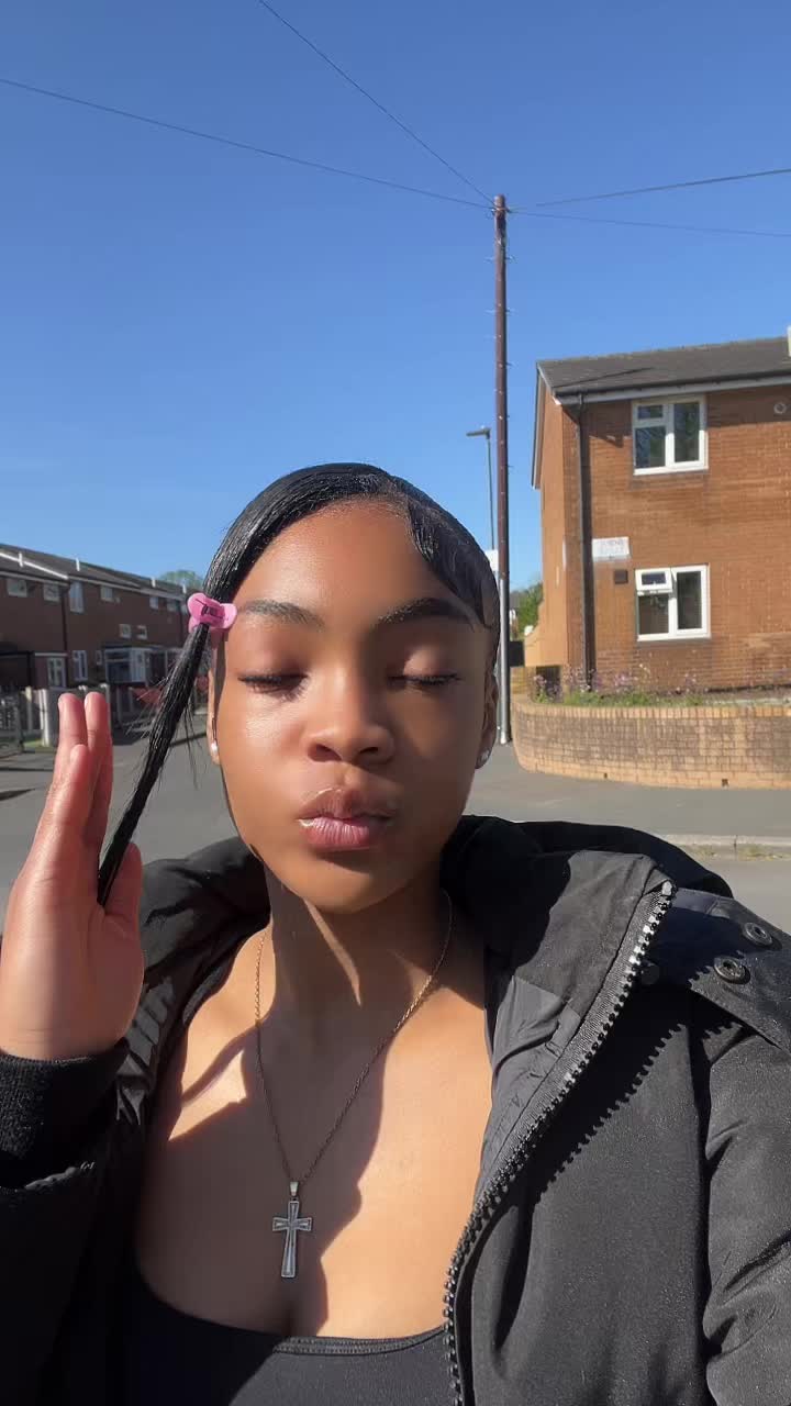 @🎀🤍👋🏽🩶😚