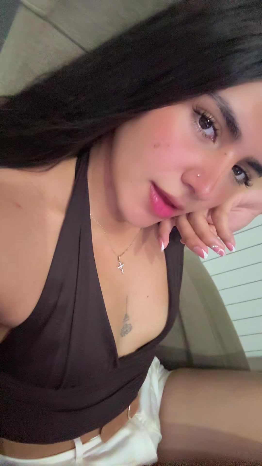 @Angie Cruz 🍓