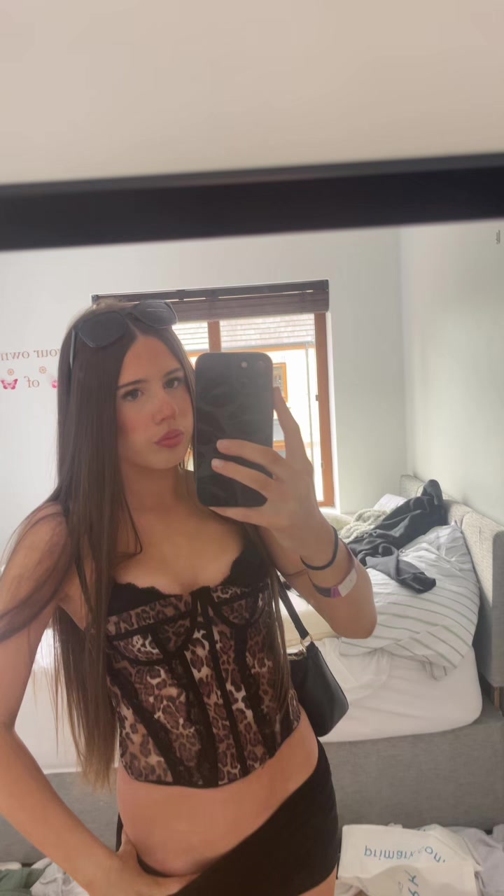 @𝐚𝐥𝐚𝐧𝐧𝐚