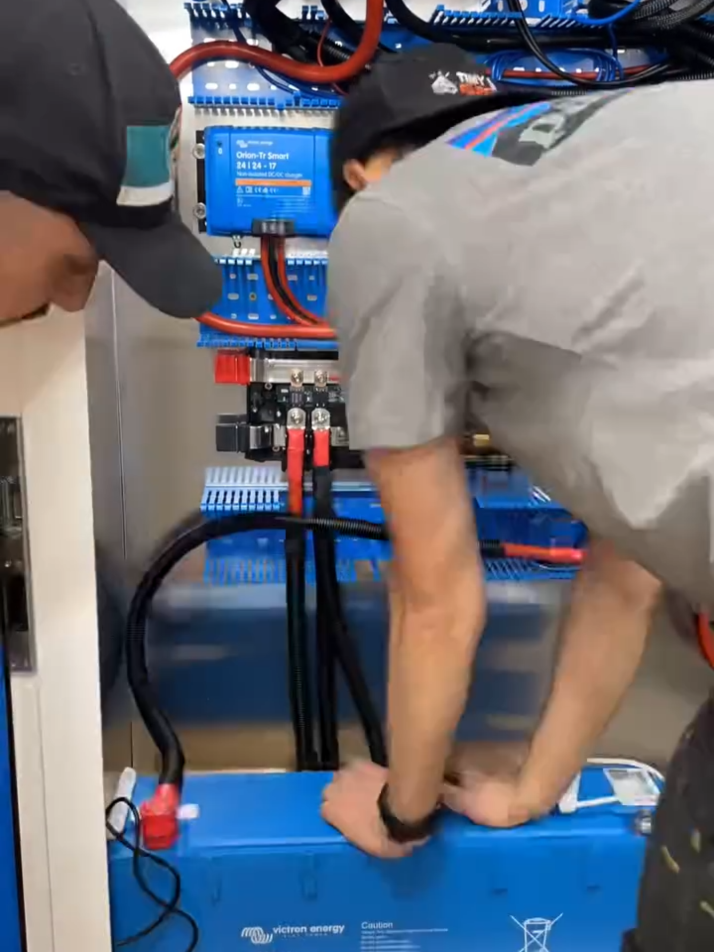 @Tiny Build Electrics