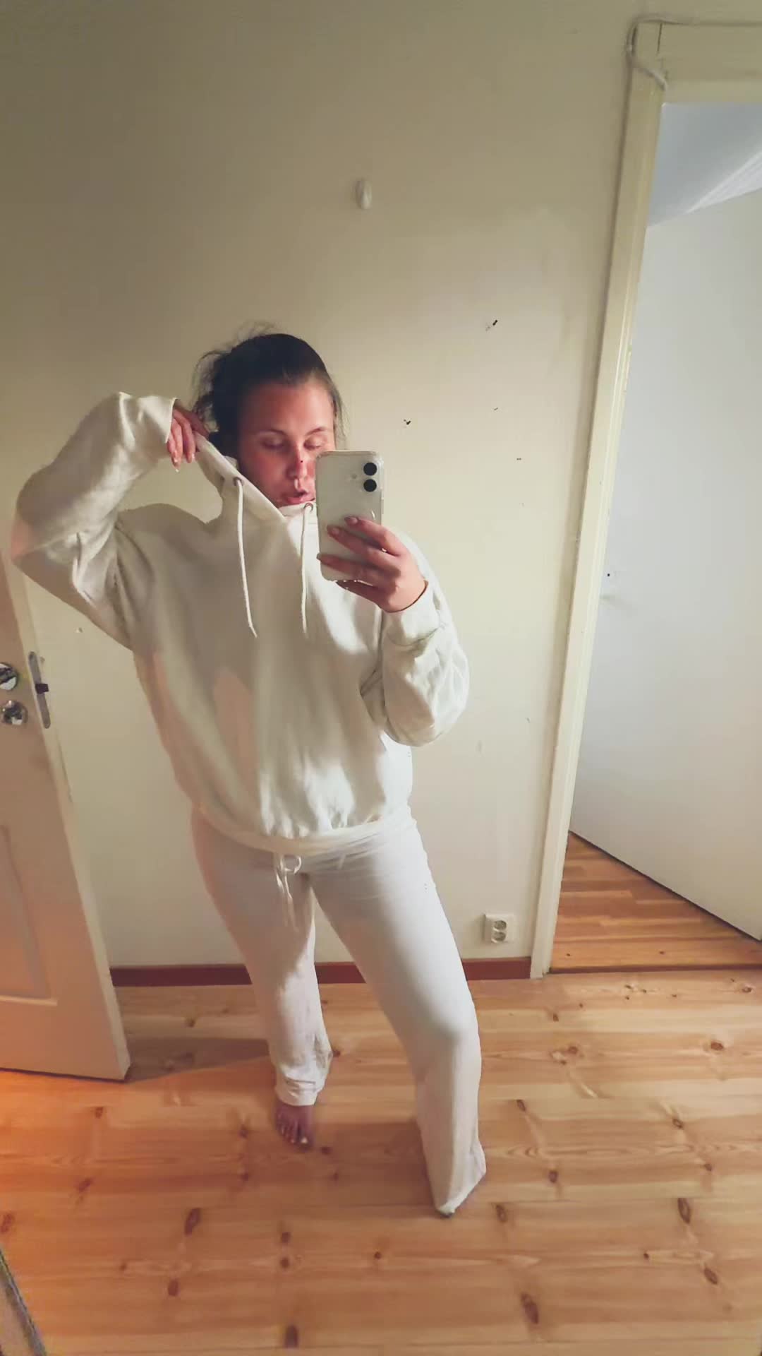 @Alexandraaa
