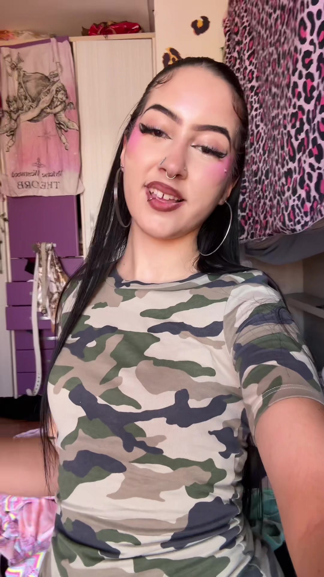 @SophieIIy