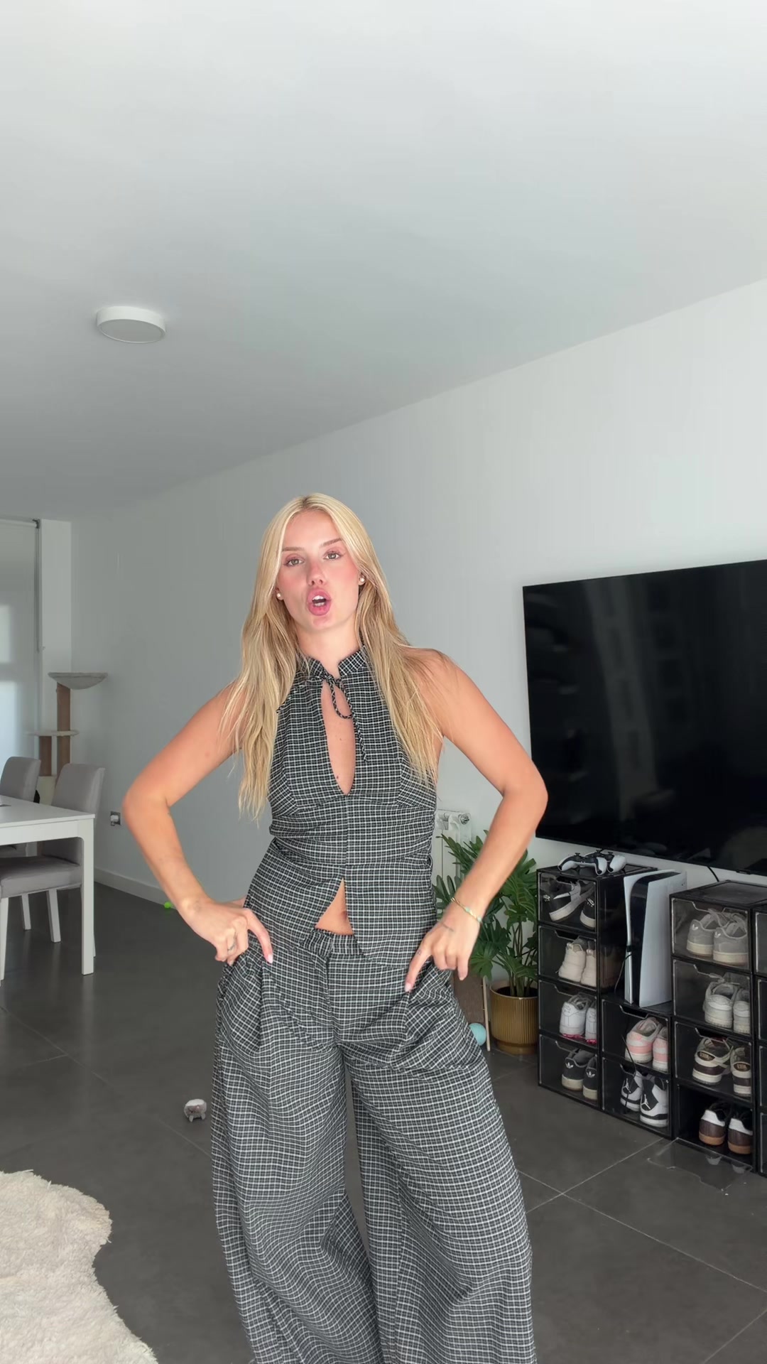 @LIA SIKORA