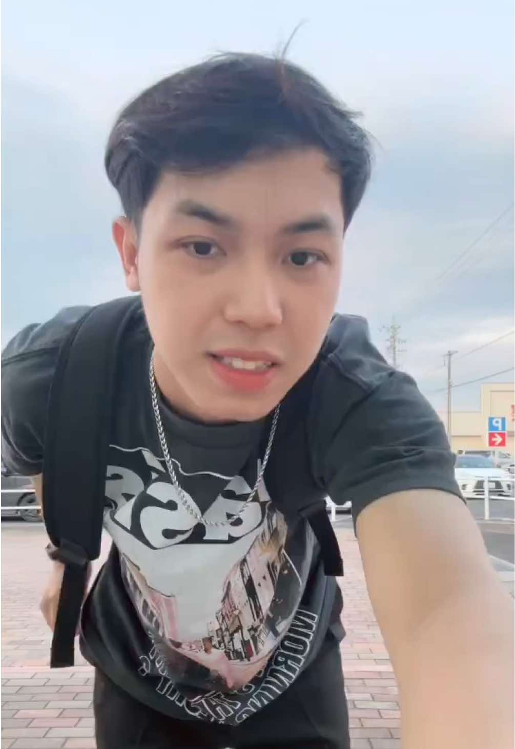 @๐๐ง๐ฆ๐จ็ฑ