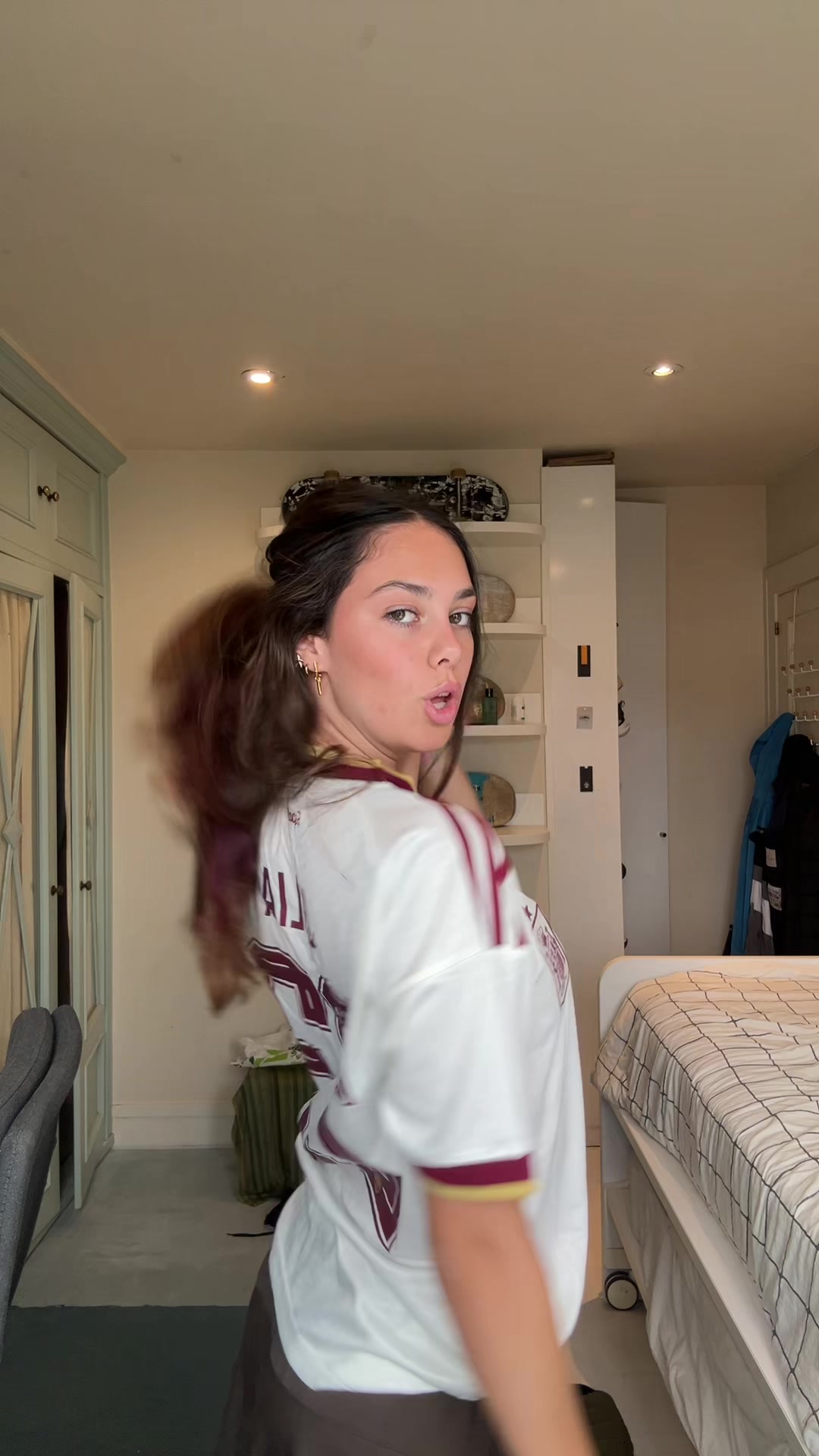 @Julyy