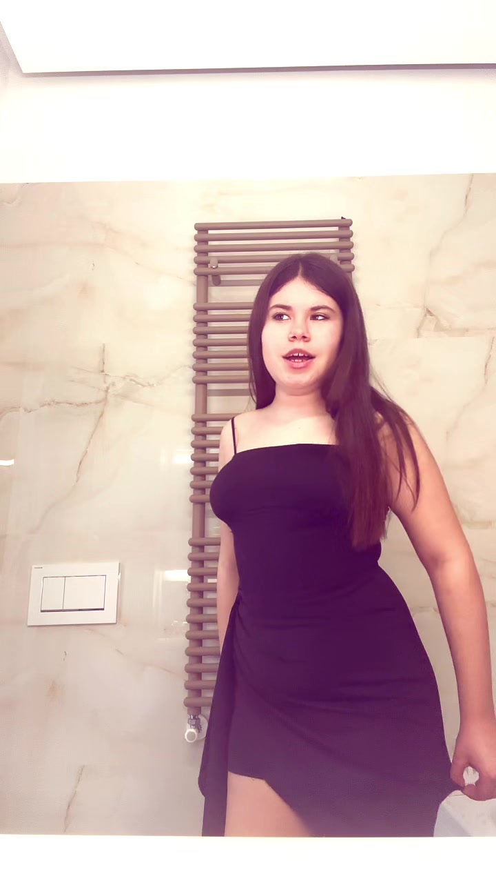 @👸🏻👑
