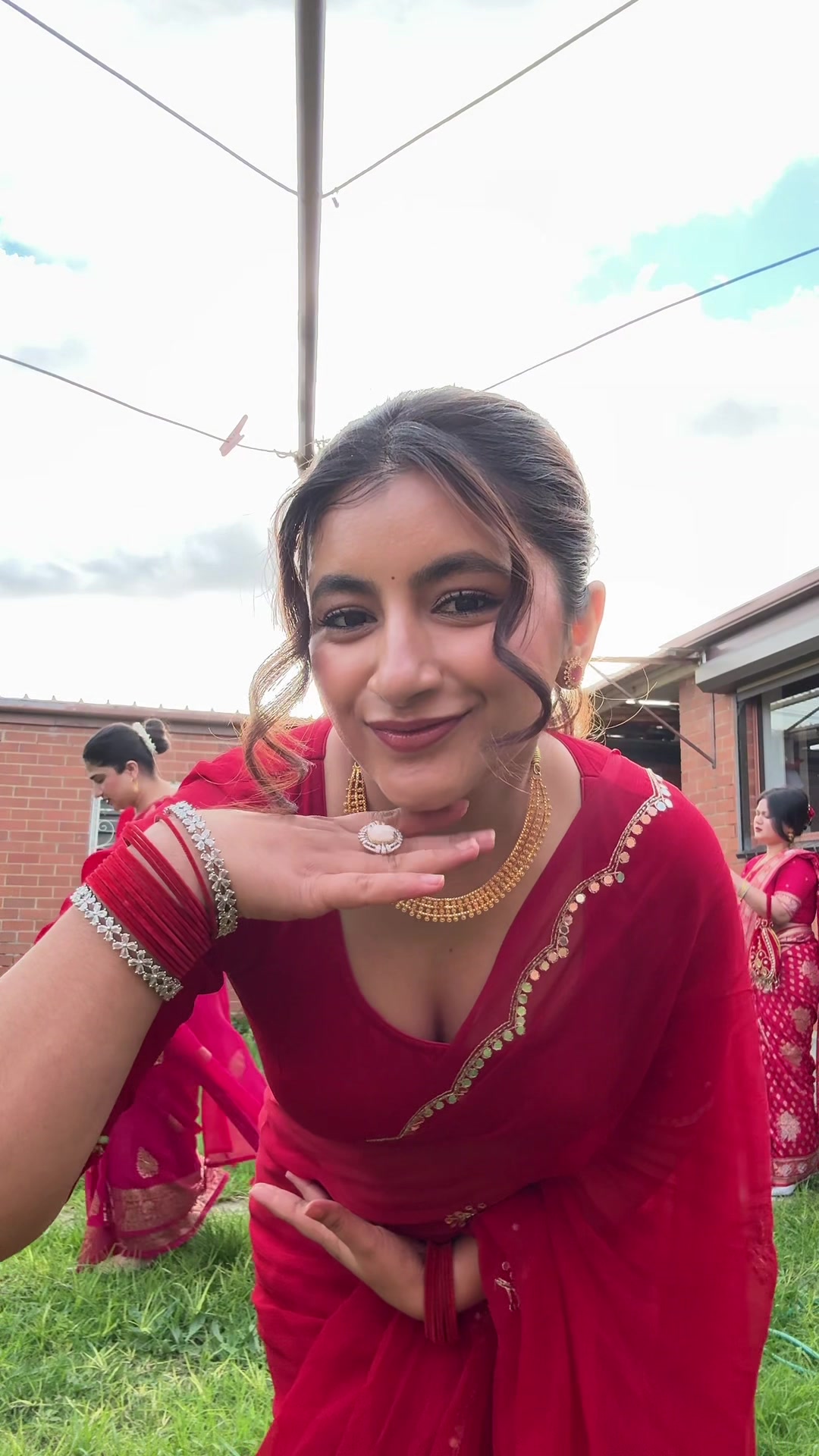 @Aaina_ethnic