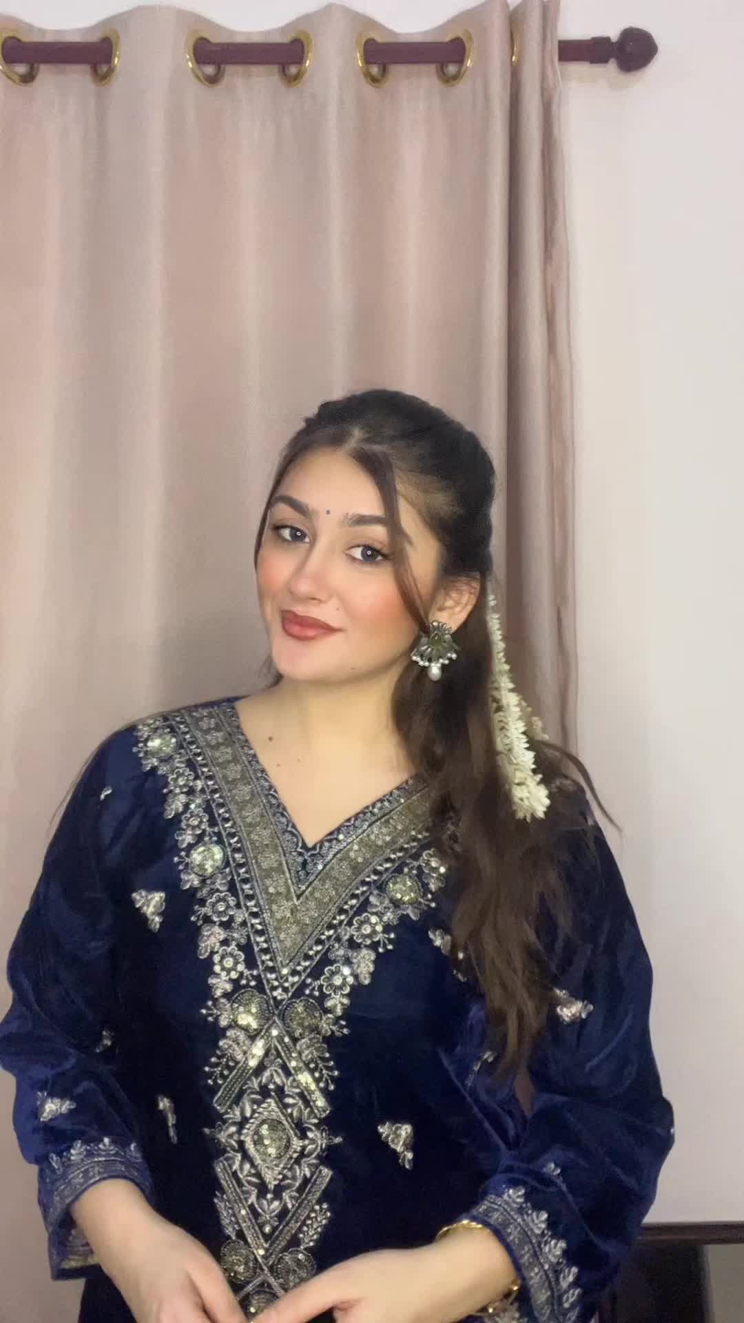 @AASHEYA KHAN