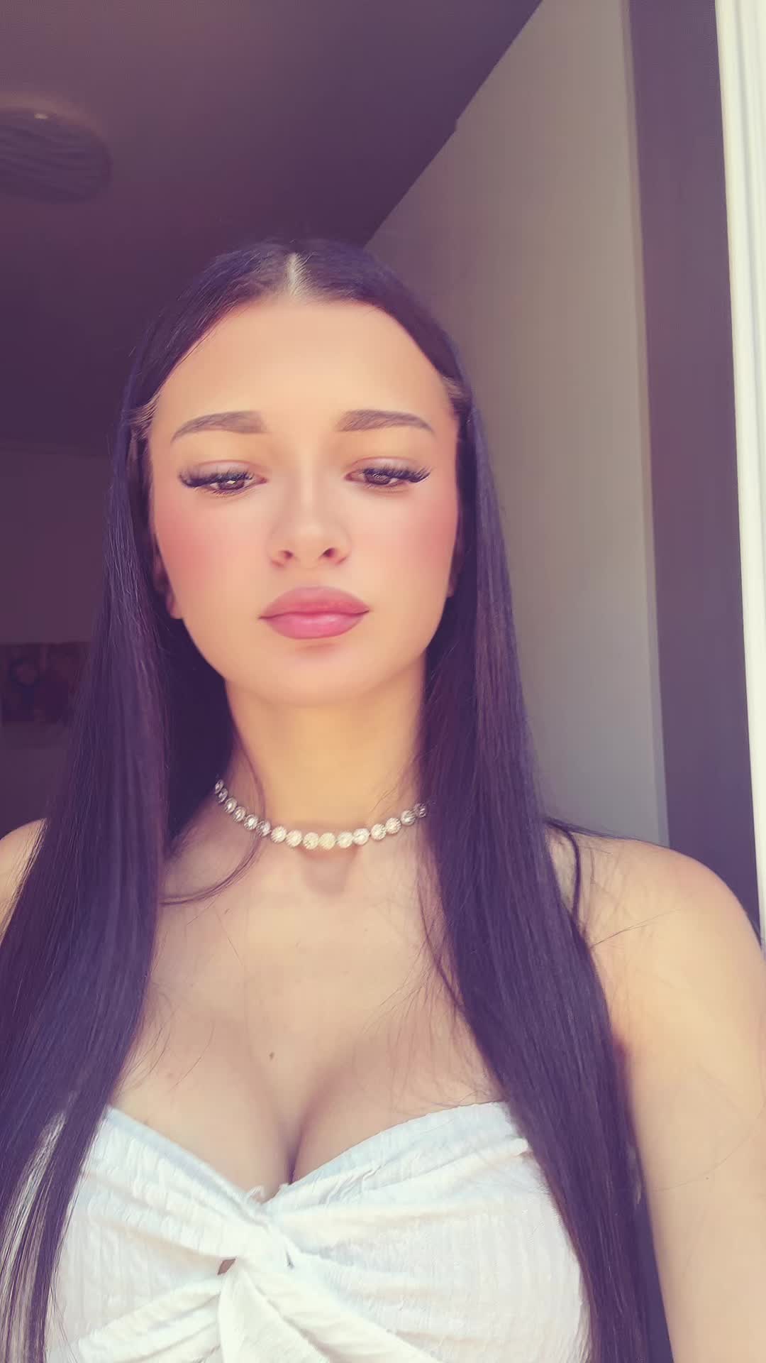 @𝐺𝐿𝑂𝑅𝐼𝐴